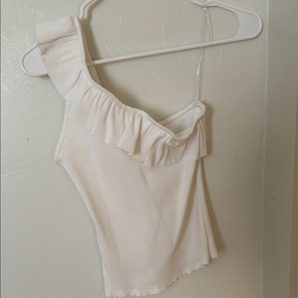 Francesca's Collections Cream Asymmetrical Ruffled Camisole